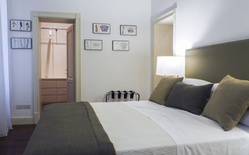 Bedroom 4, AQA Palace, Florence