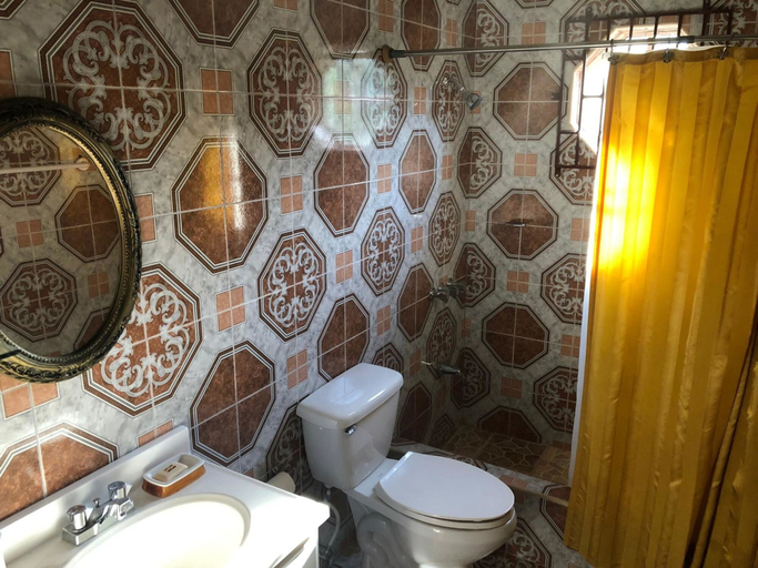 Bathroom, Retreat Comfortable Apartments