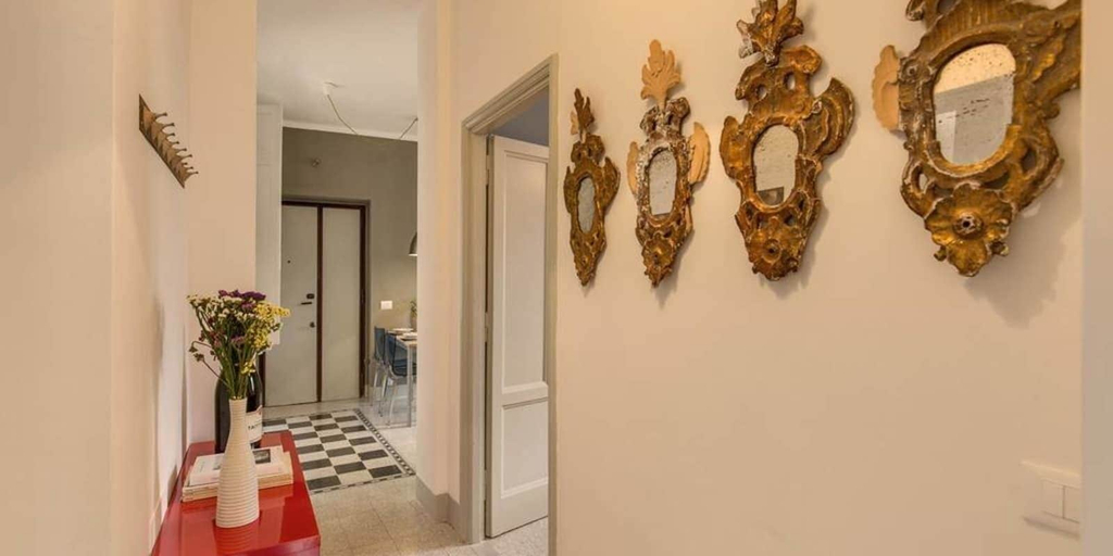 Room 3, Monti - Coliseum 3 bedroom apartment, Rome
