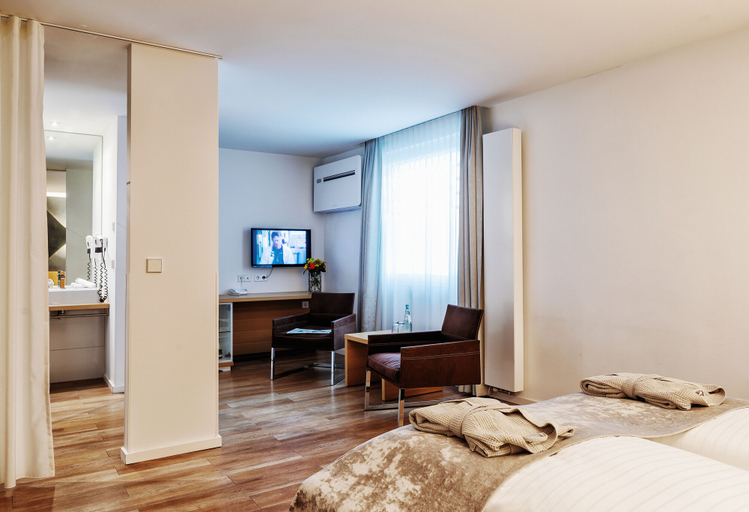 Bedroom 3, Seevital Hotel, Bodenseekreis
