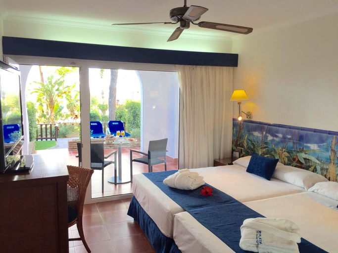 Bedroom 3, Playacartaya Hotel, Huelva