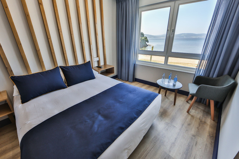 Bedroom 4, Hotel Playa de Camariñas, A Coruña