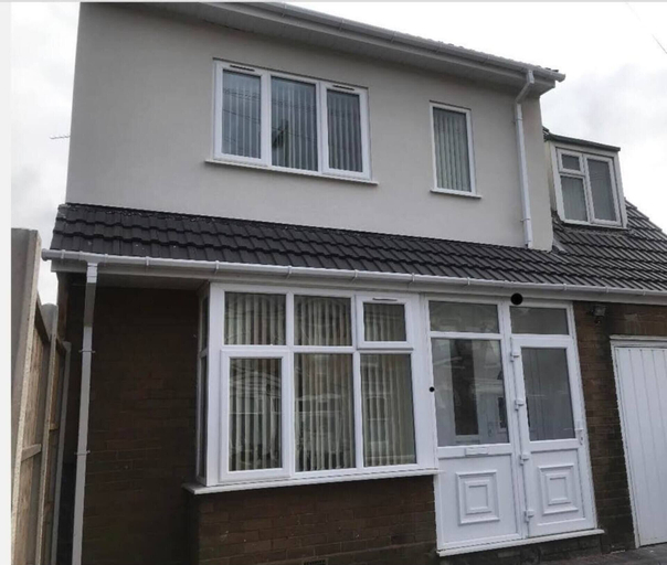 Exterior & Views, Large 5 Bed House / Wolverhampton + Parking, Wolverhampton