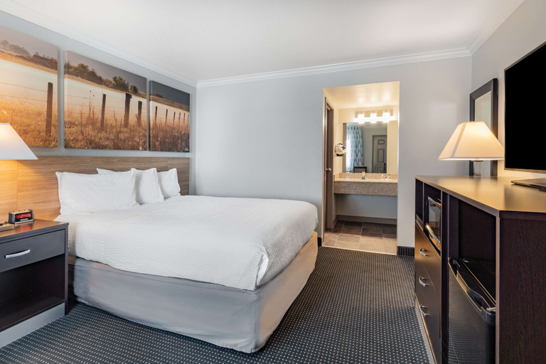 Bedroom 4, Days Inn by Wyndham Winnemucca, Humboldt