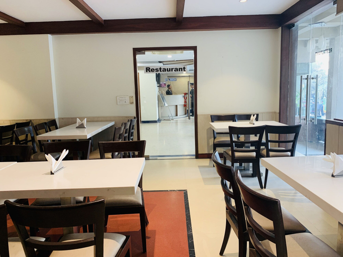 Food & Drinks 4, Bhoomi Residency, Agra