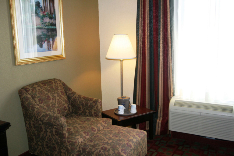 Others 5, Hampton Inn Canton, Madison