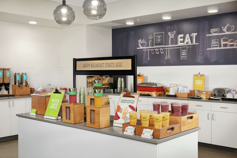 Food & Drinks 5, Hampton Inn by Hilton Burley, Cassia