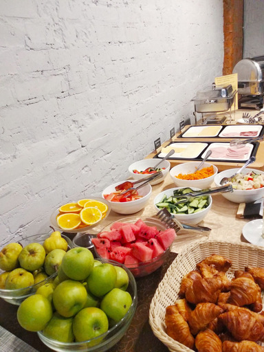 Food & Drinks 5, Derzhavnaya Hotel, North-Eastern