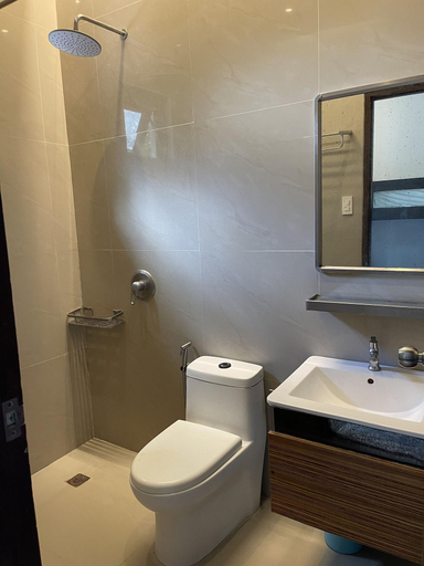 Bathroom 5, ANTON'S LOFT RESORT HOTEL PANSOL, Calamba City
