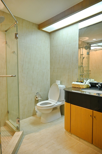 Bedroom 2, JJ Suites - Your Home on 11, Wattana