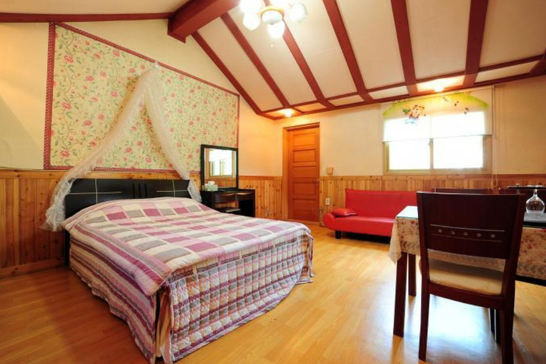 Bedroom 4, Nadeuli Pension, Pyeongchang