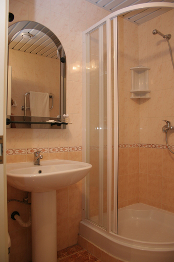Bathroom 3, Hotel Altek, Stavropol'skiy rayon