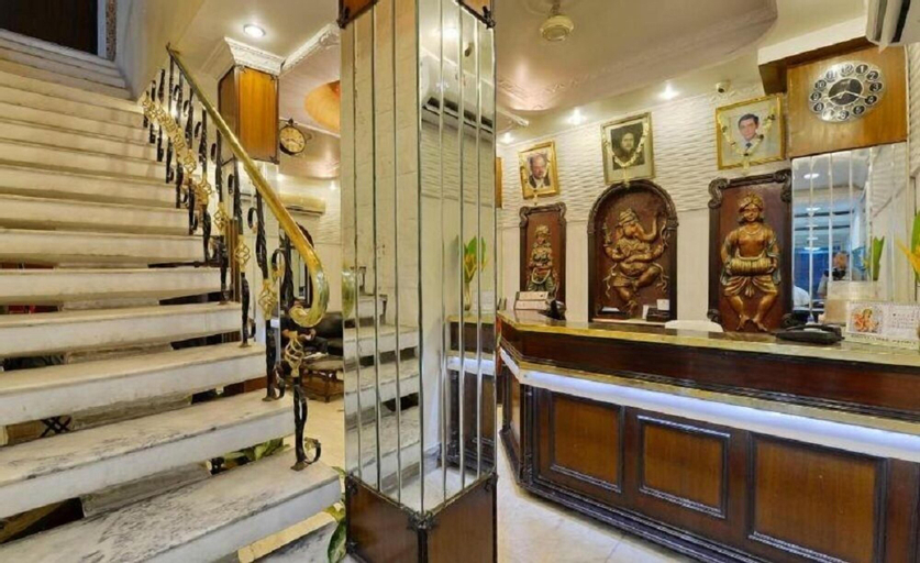 Hotel Heera, Kolkata