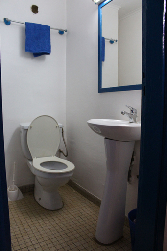 Bathroom 3, Hotel Altitel, Mifi