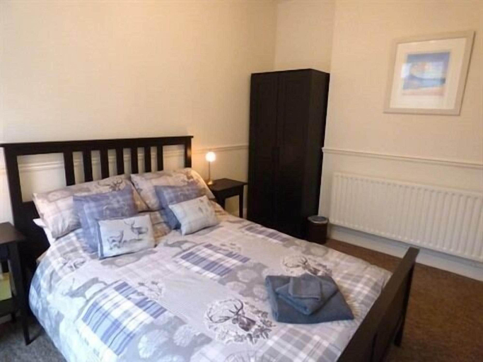 Bedroom 2, The Golden Cross, Gloucestershire