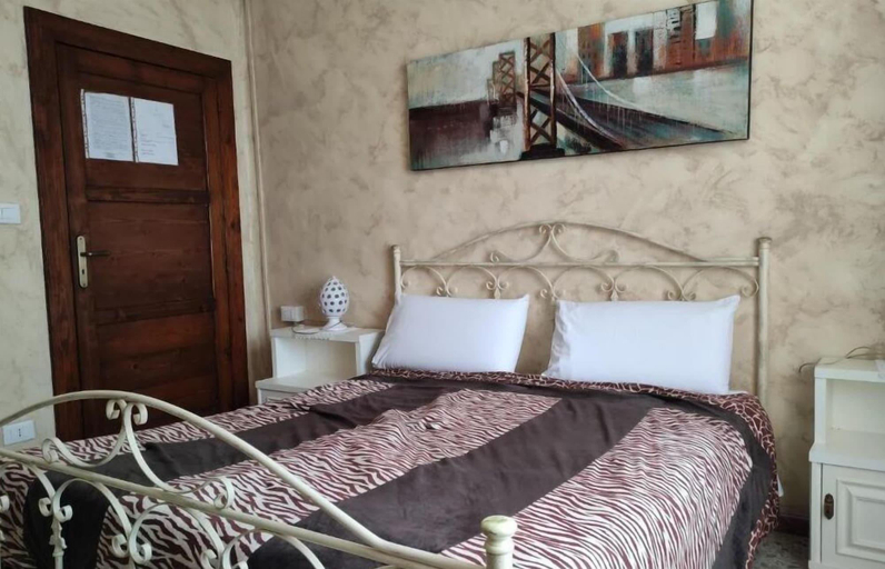 Bedroom 4, Bed and Breakfast il Girasole, Brindisi