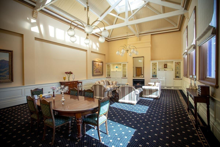 Food & Drinks 5, Clocktower Suites, Campaspe - Echuca