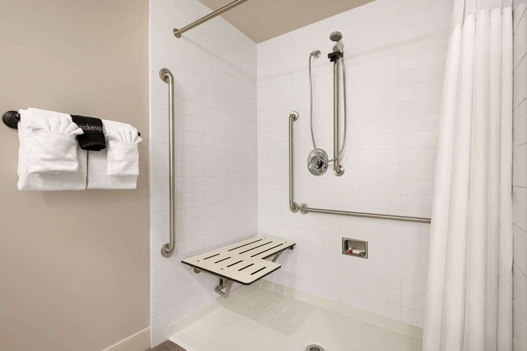 Bathroom 5, Microtel Inn & Suites by Wyndham Antigonish, Antigonish