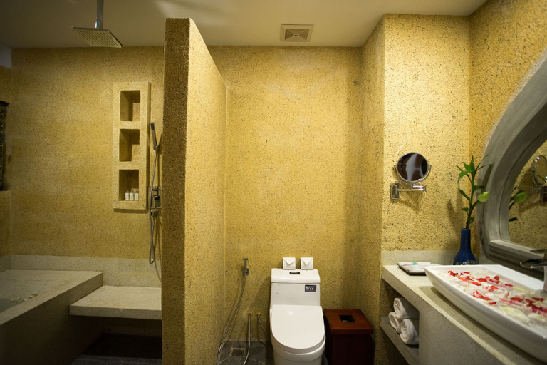 Bathroom 5, Khmer Mansion Residence, Siem Reap