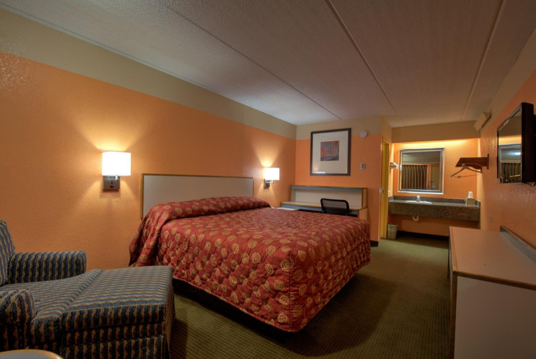 Bedroom 4, Fair View Inn & Suites, Shelby