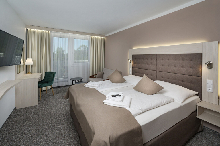 Bedroom 3, Wellness Hotel Astra, Trutnov
