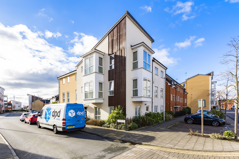 Exterior & Views, Gweal House Apartments, Wokingham