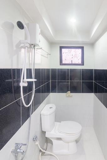Bathroom 5, Countess Pension House, Liloan