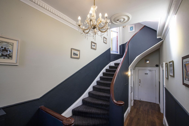 Public Area 2, The Waverley Hotel By Greene King Inns, Stirling