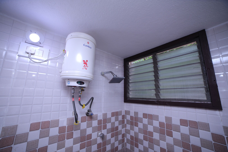 Bathroom 3, R.M Guest House, Viluppuram