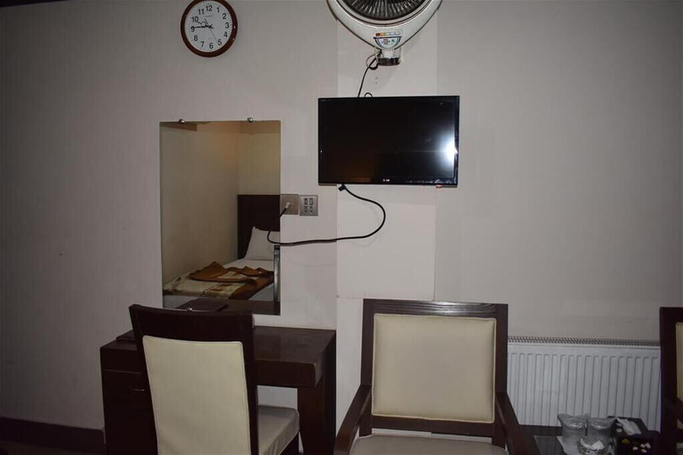 Others 4, Mid Town Hotel, Rawalpindi