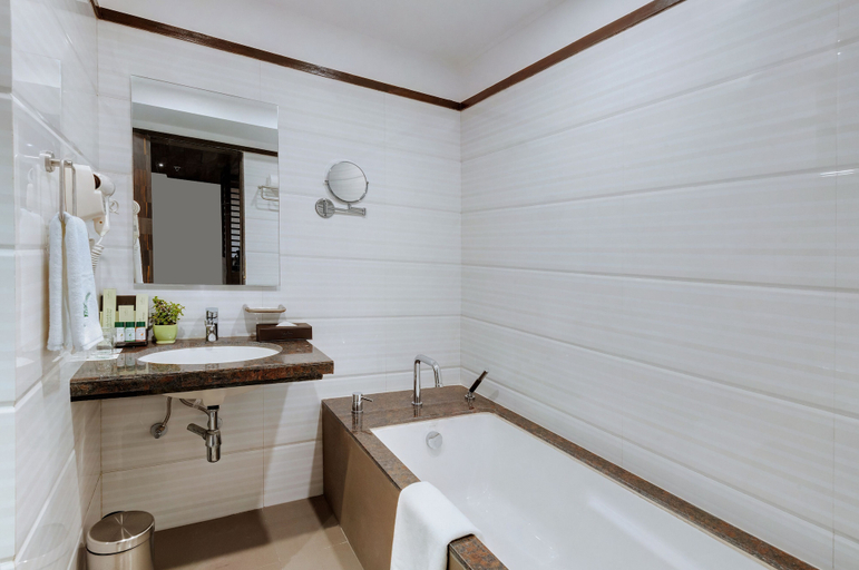 Bathroom 4, The Fern Residency Navi Mumbai, Turbhe, Series by Marriott, Thane