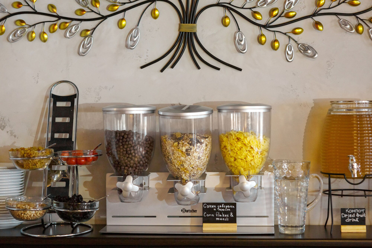 Food & Drinks 5, Hotel Bagration, Sankt-Peterburg gorsovet