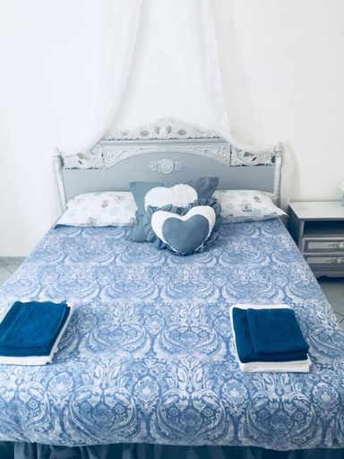 Bedroom 3, B&B Le Rose, Salerno