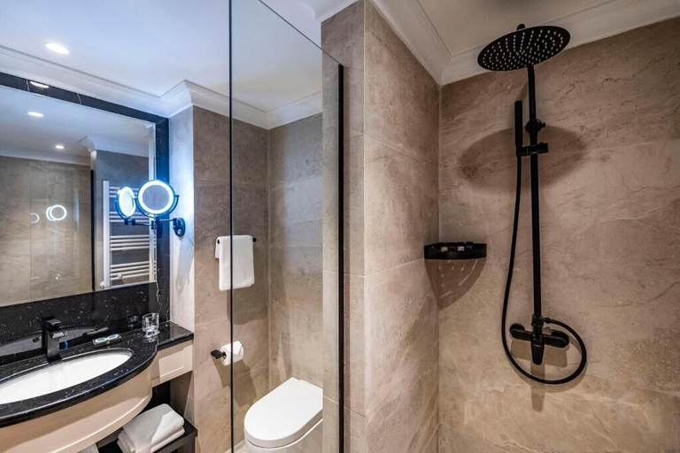 Bathroom 3, Ambassadori Goderdzi, Khulo
