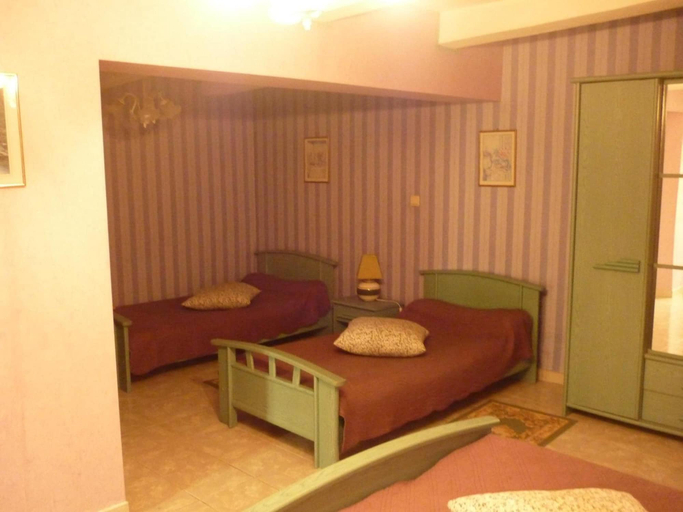 Bedroom 3, Domaine de la Rode Buze, Lot