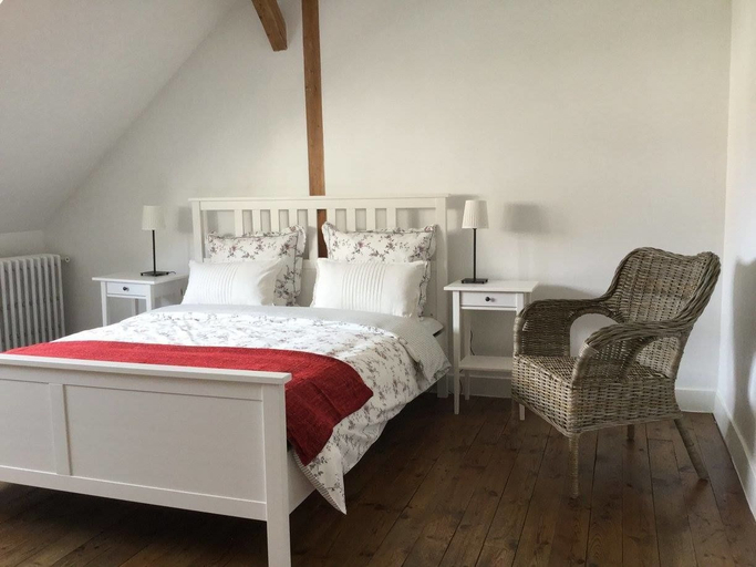 Bedroom 5, Les Marronniers, Haute-Loire