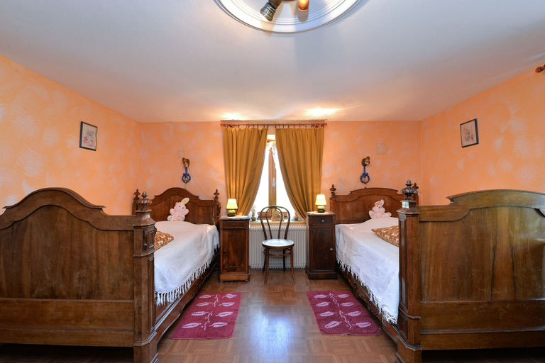 Bedroom 2, Ferme Schrutt-Tisserand, Haut-Rhin