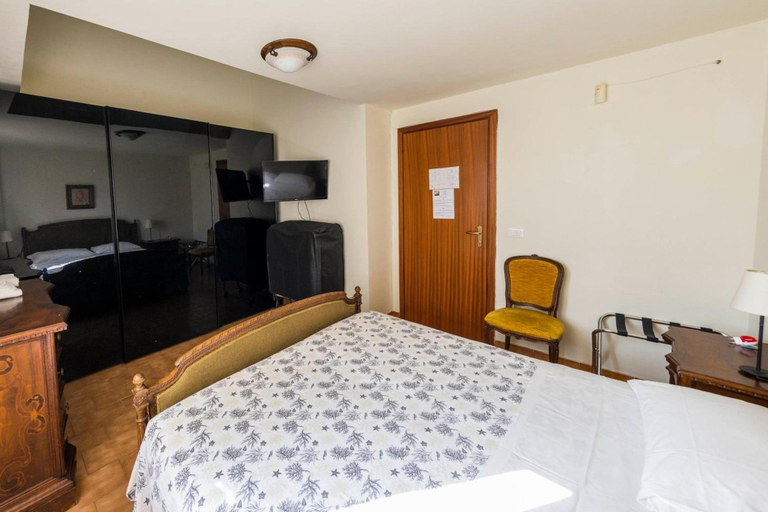 Bedroom 2, B&B Hotel California, Latina