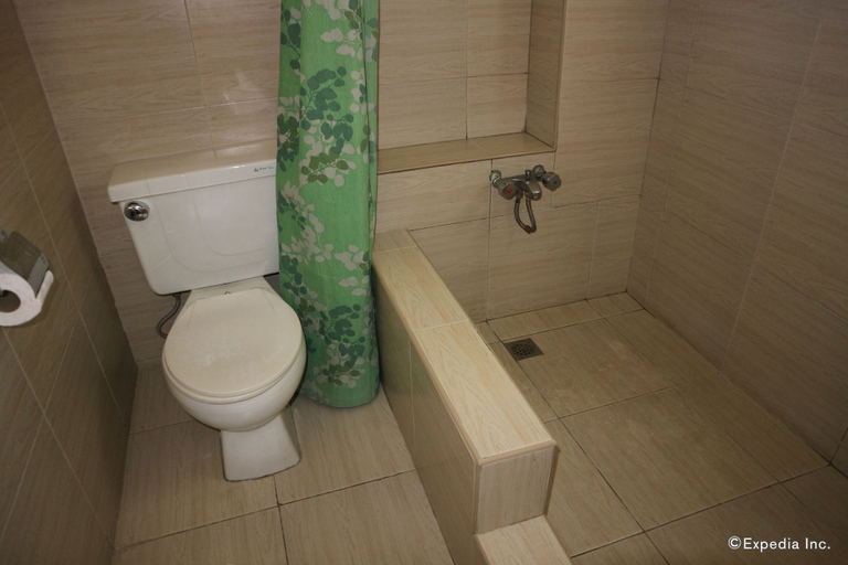 Bathroom 4, La Esperanza Hotel, Kalibo