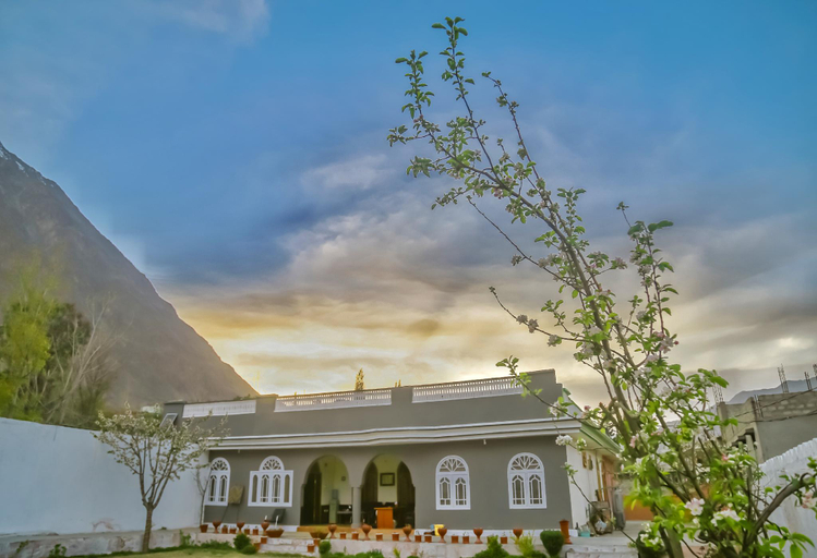 Others 3, Duroyou Inn, Northern Areas