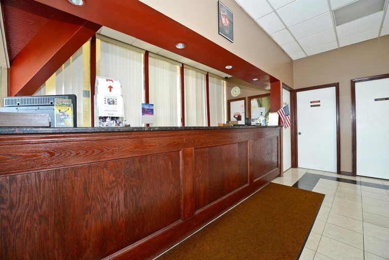 Others 4, Americas Best Value Inn Phillipsburg, Warren