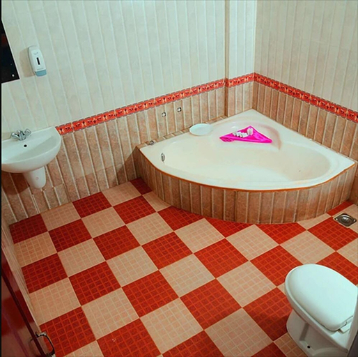 Bathroom 3, Oceanbay Ayurvedic Beach Resort, Thiruvananthapuram