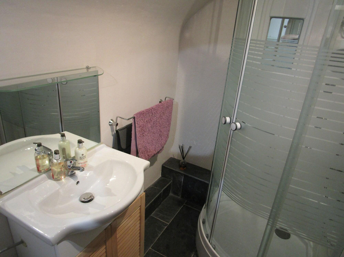 Bathroom 4, B&B at Stang Korvenn, Finistère