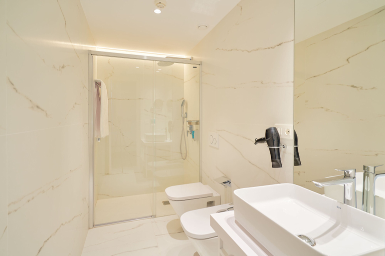 Bathroom 4, Tandem Veedor De Galeras Suites, Cádiz