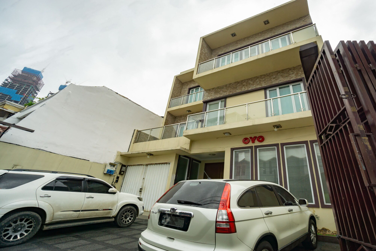 Exterior & Views 2, OYO 2357 Syariah Grand Raudhah, Central Jakarta