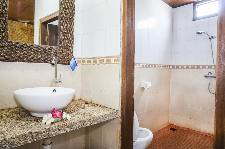 Bathroom 3, Bungalow No 7, Klungkung