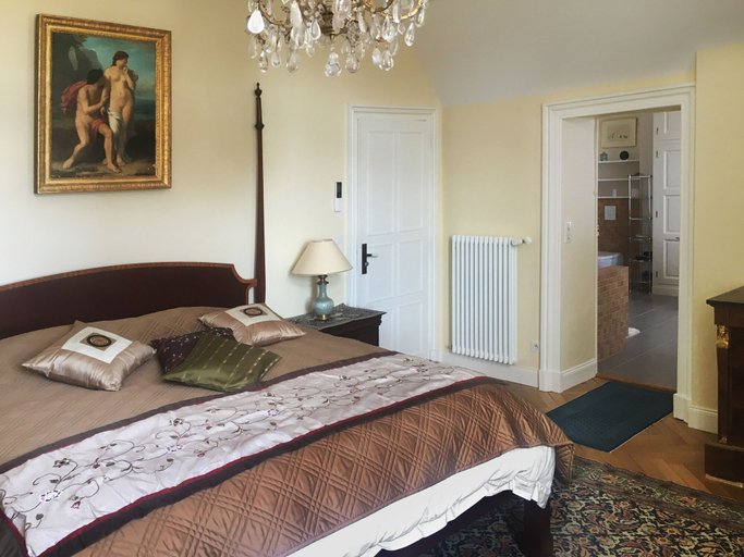 Bedroom 3, Le Prieure d'Orchaise, Loir-et-Cher