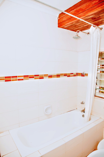 Bathroom 3, Lush Gardens Apartment 1, Lusaka