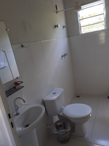 Bathroom 3, Pousada Flores De ipê, Capitólio