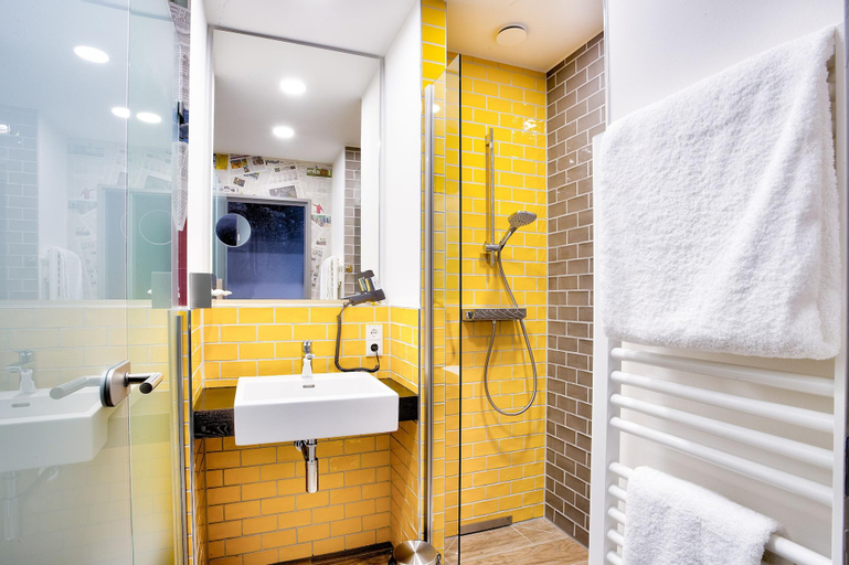 Bathroom 3